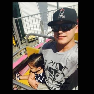 Meet your Posher, Ernesto